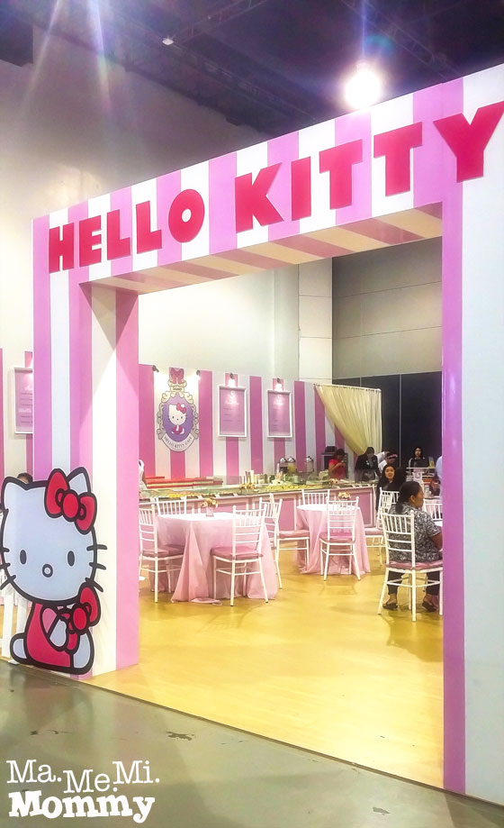 Toy Expo 2014 Hello Kitty Cafe